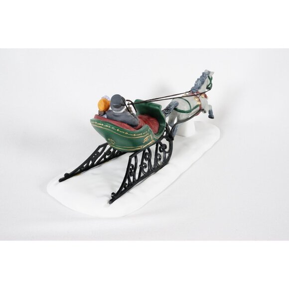 Department 56 Heritage Village Collection Dashing Through the Snow #58203 w/Box - Picture 3 of 9